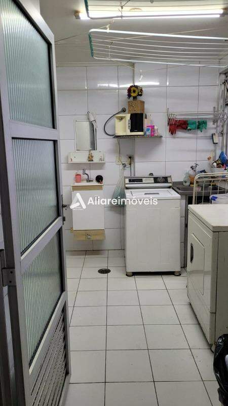 Apartamento à venda com 3 quartos, 212m² - Foto 20