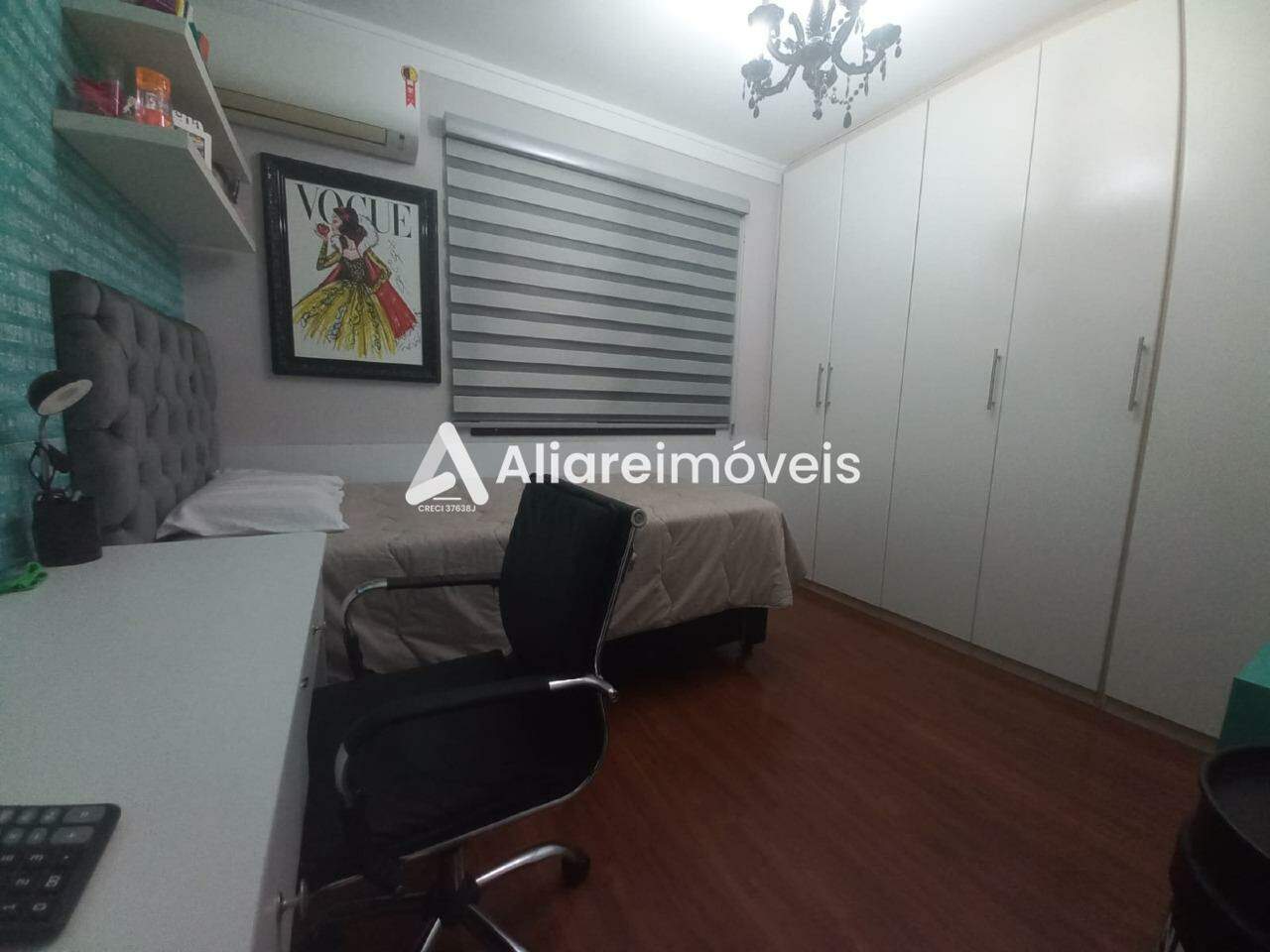 Casa à venda com 3 quartos, 105m² - Foto 16