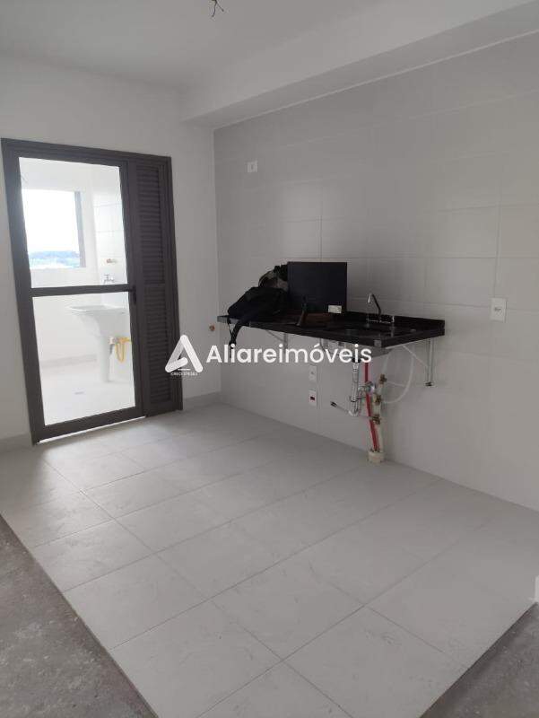 Apartamento à venda com 3 quartos, 118m² - Foto 19