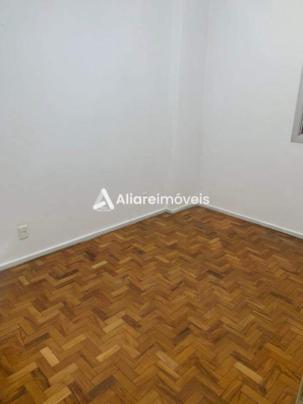 Apartamento à venda com 2 quartos, 70m² - Foto 10