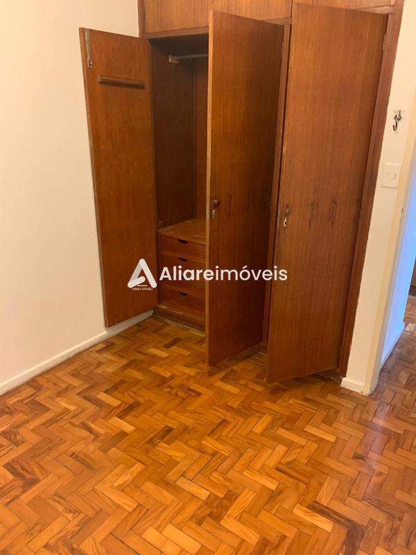 Apartamento à venda com 2 quartos, 70m² - Foto 9