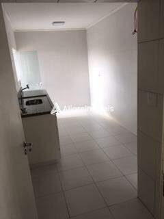 Apartamento à venda com 2 quartos, 80m² - Foto 11