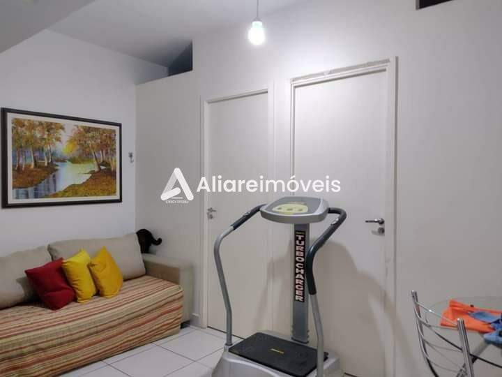 Apartamento à venda com 2 quartos, 37m² - Foto 2