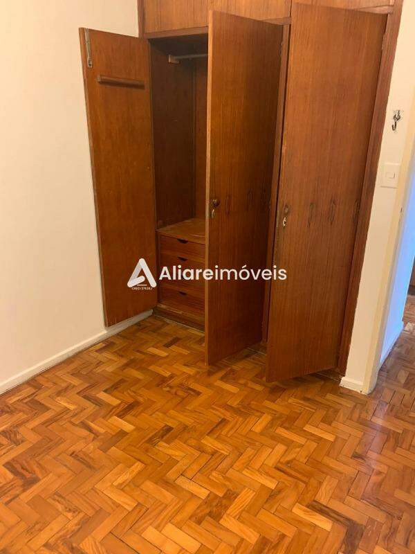 Apartamento para alugar com 2 quartos, 70m² - Foto 9