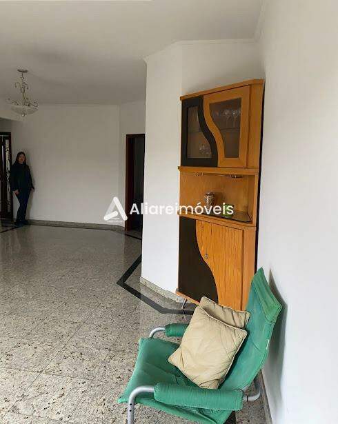 Apartamento à venda com 3 quartos, 128m² - Foto 5