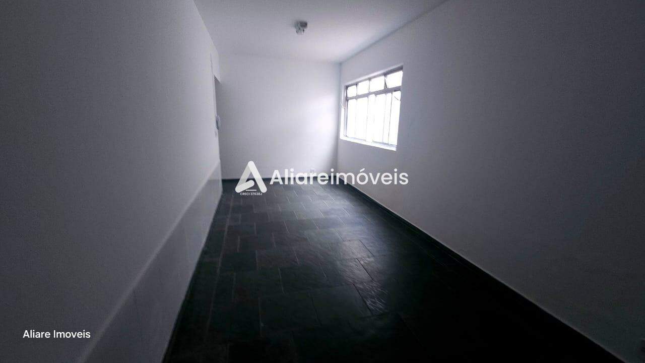 Apartamento para alugar com 2 quartos, 70m² - Foto 2