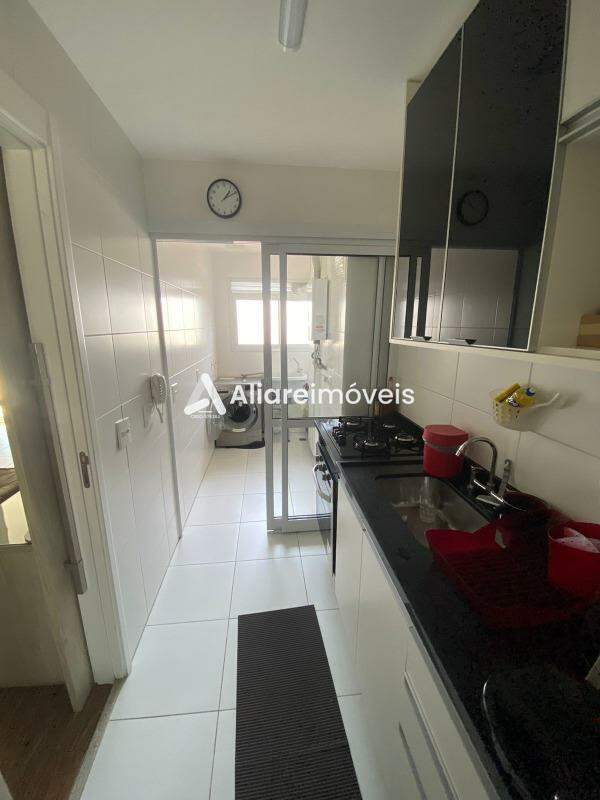 Apartamento à venda com 2 quartos, 69m² - Foto 4