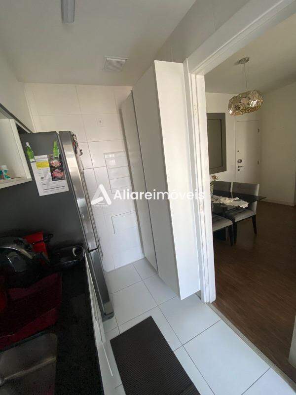 Apartamento à venda com 2 quartos, 69m² - Foto 5