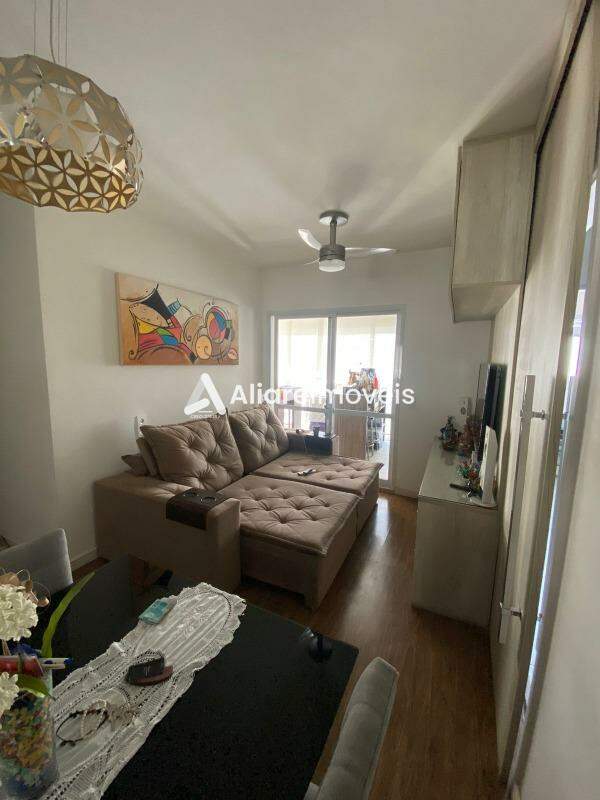 Apartamento à venda com 2 quartos, 69m² - Foto 1