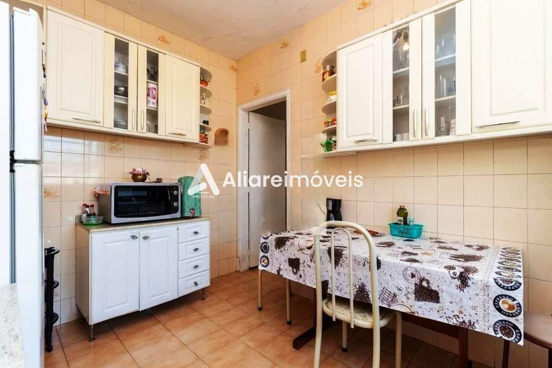 Casa à venda com 4 quartos, 157m² - Foto 15