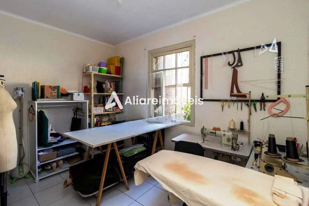 Casa à venda com 4 quartos, 157m² - Foto 7