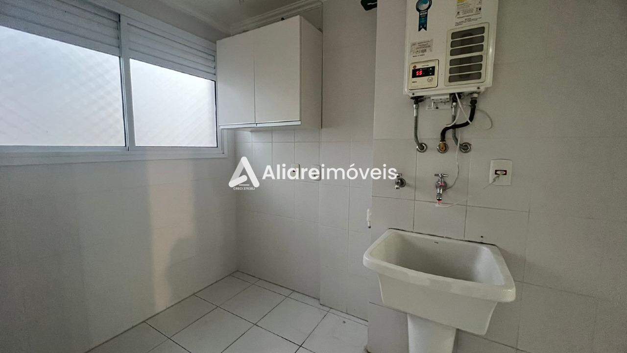 Apartamento para alugar com 2 quartos, 77m² - Foto 8