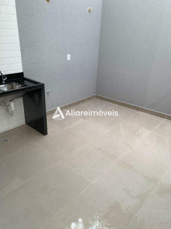 Casa à venda com 3 quartos, 95m² - Foto 8