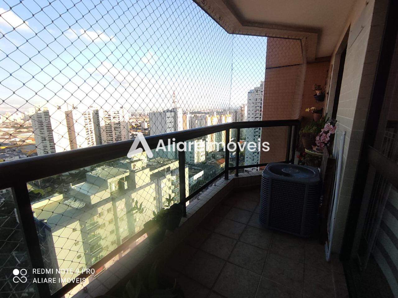 Apartamento para alugar com 4 quartos, 137m² - Foto 3