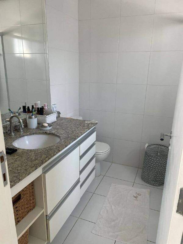 Apartamento à venda com 4 quartos, 151m² - Foto 17