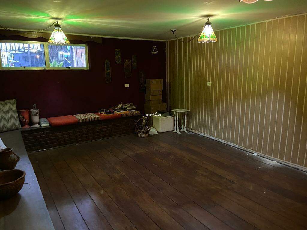 Casa para alugar com 4 quartos, 600m² - Foto 14