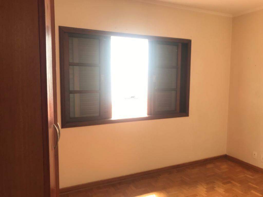 Casa à venda com 3 quartos, 167m² - Foto 5