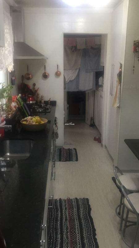 Apartamento à venda com 2 quartos, 68m² - Foto 5