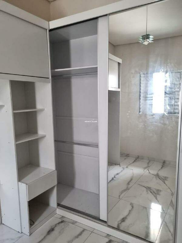 Casa à venda com 2 quartos, 80m² - Foto 18