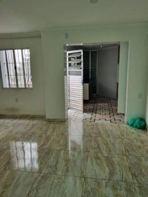 Casa à venda com 2 quartos, 80m² - Foto 10