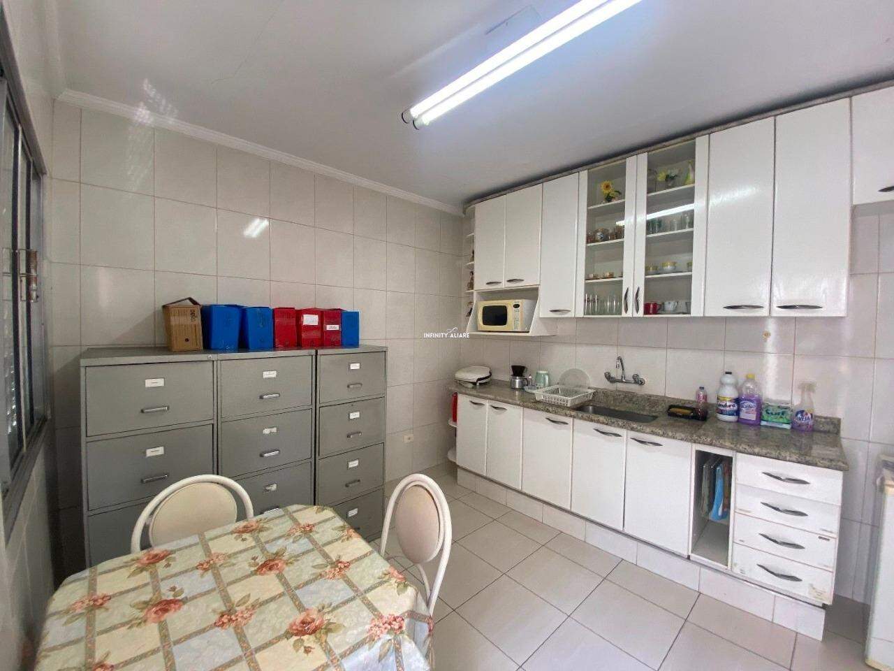 Casa à venda com 2 quartos, 77m² - Foto 14