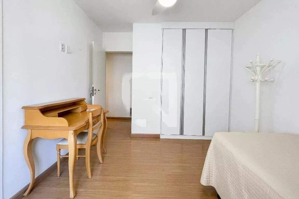 Apartamento para alugar com 3 quartos, 185m² - Foto 4