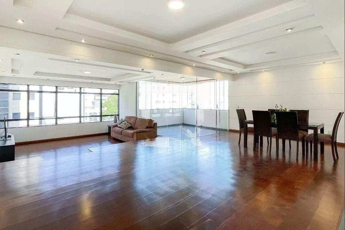 Apartamento para alugar com 3 quartos, 185m² - Foto 1