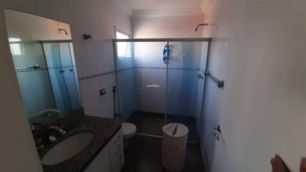 Casa de Condomínio à venda com 4 quartos, 325m² - Foto 25