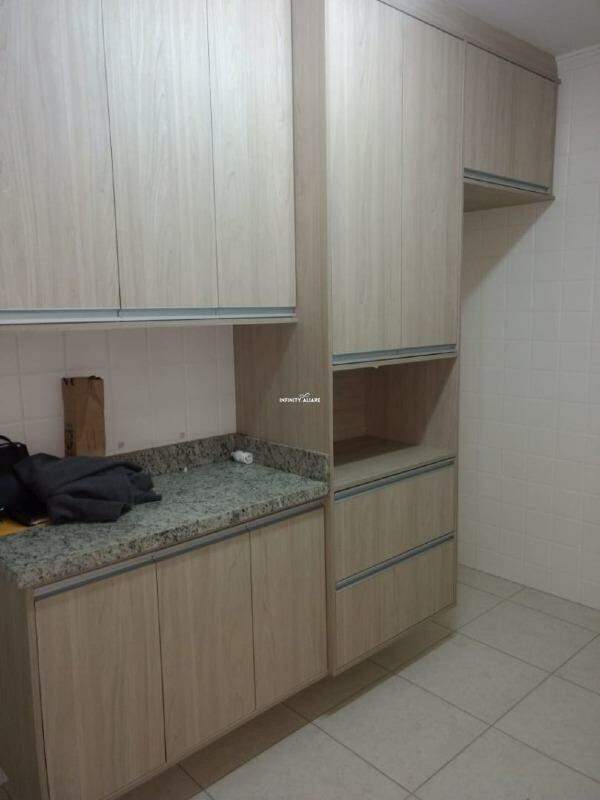 Apartamento à venda com 3 quartos, 84m² - Foto 4