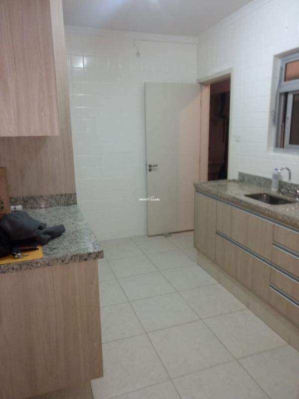 Apartamento à venda com 3 quartos, 84m² - Foto 2