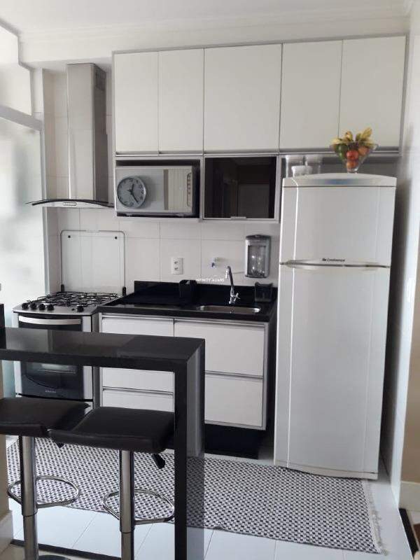 Apartamento à venda com 2 quartos, 66m² - Foto 9