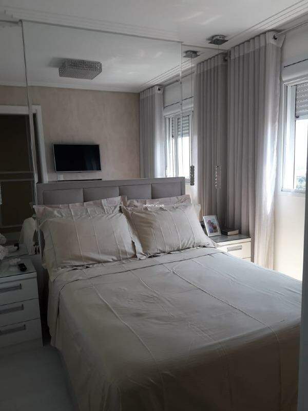 Apartamento à venda com 2 quartos, 66m² - Foto 7