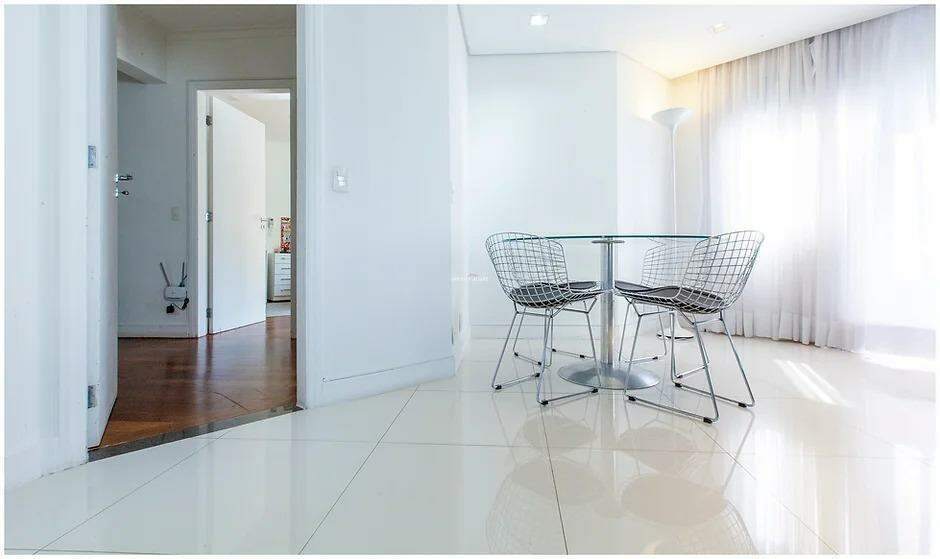 Apartamento à venda com 4 quartos, 230m² - Foto 9