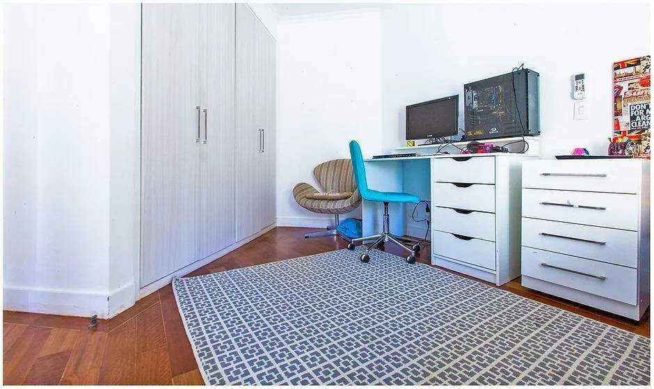 Apartamento à venda com 4 quartos, 230m² - Foto 2