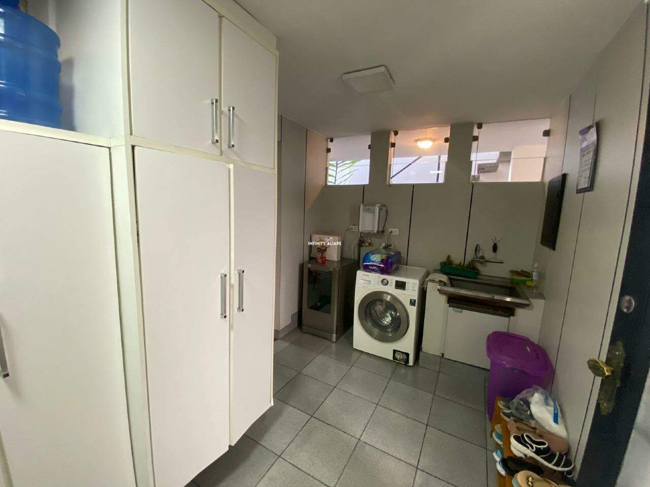 Casa à venda com 7 quartos, 350m² - Foto 20