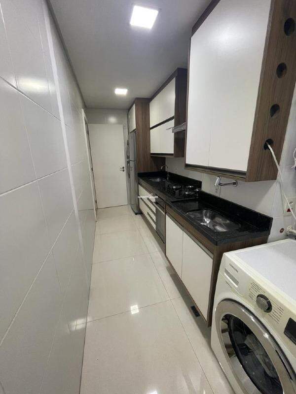 Apartamento à venda com 2 quartos, 67m² - Foto 17