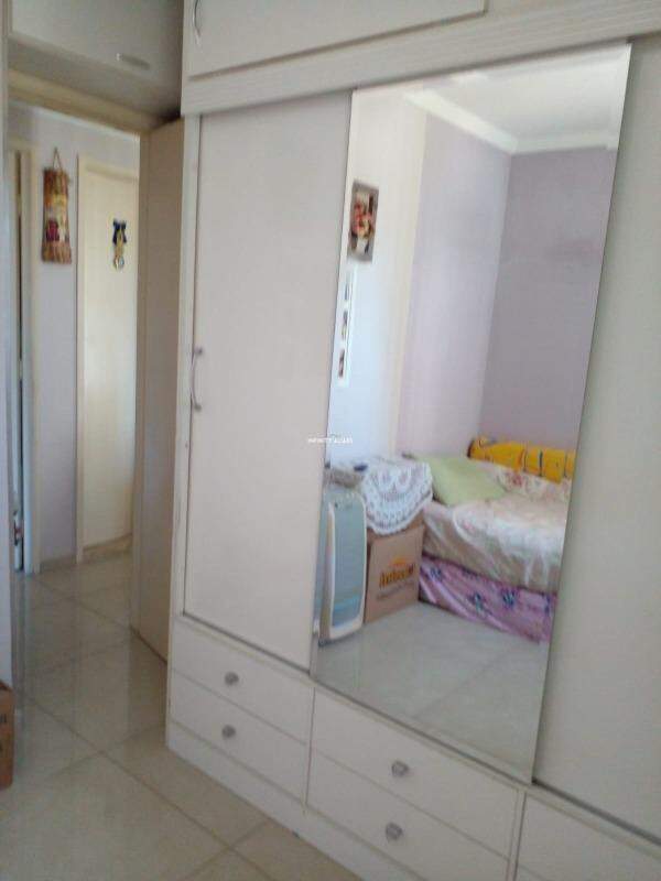 Apartamento à venda com 2 quartos, 57m² - Foto 4