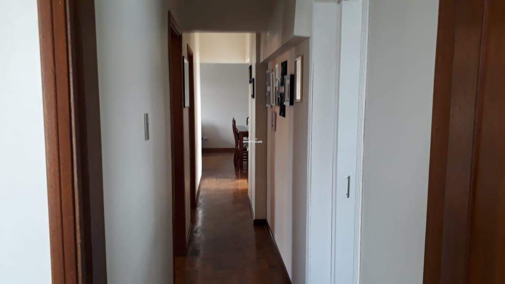 Apartamento à venda com 3 quartos, 130m² - Foto 7