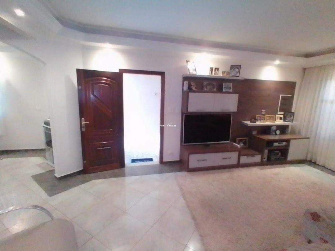 Casa à venda com 4 quartos, 192m² - Foto 22