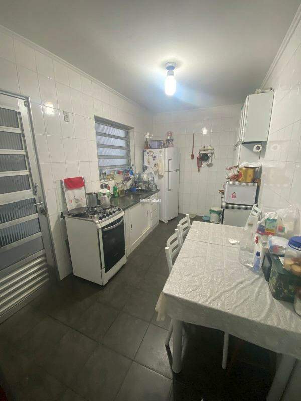 Casa à venda com 3 quartos, 220m² - Foto 16