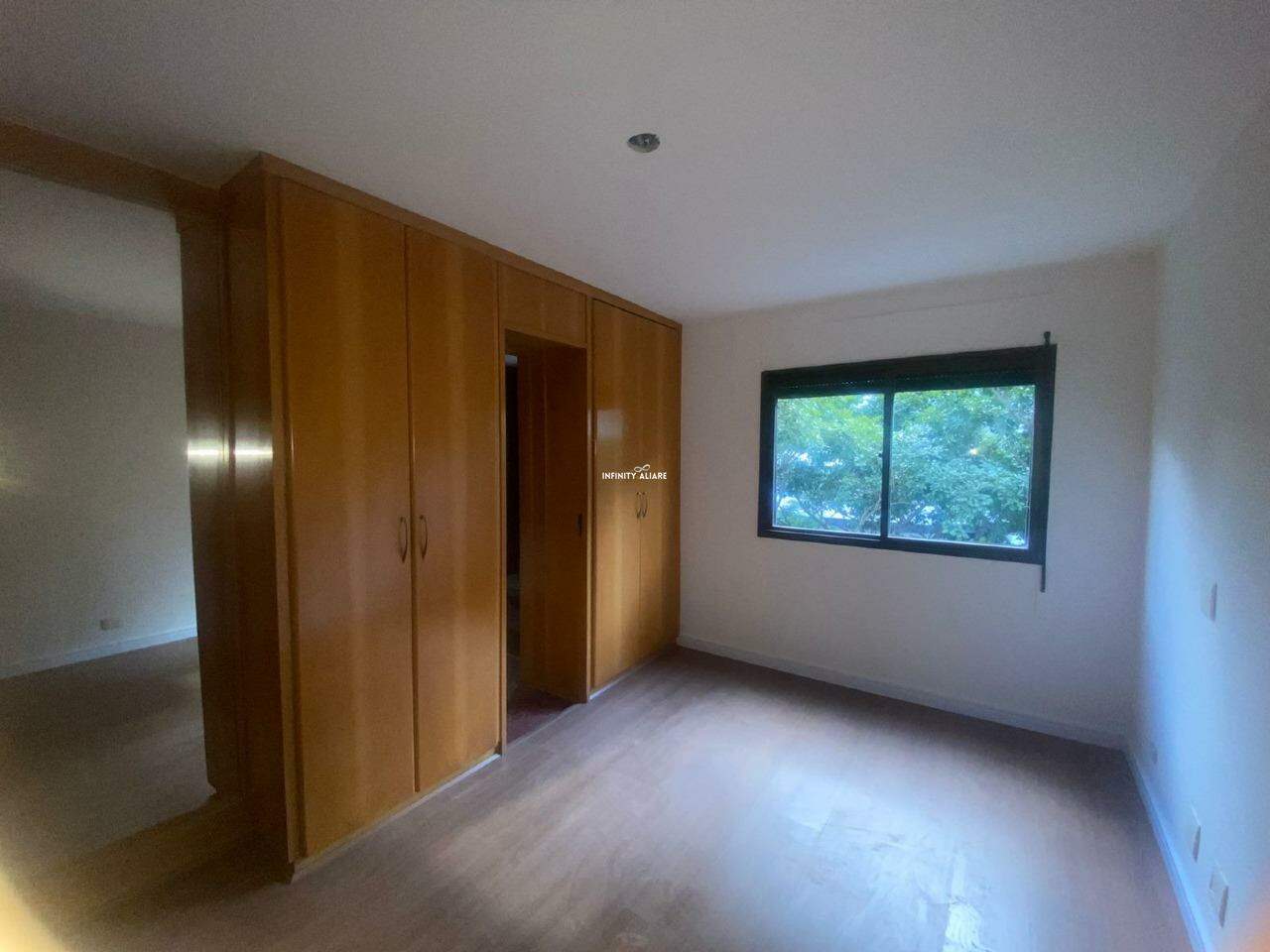 Apartamento à venda com 3 quartos, 190m² - Foto 14