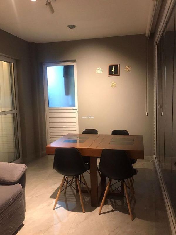 Apartamento à venda com 3 quartos, 94m² - Foto 11