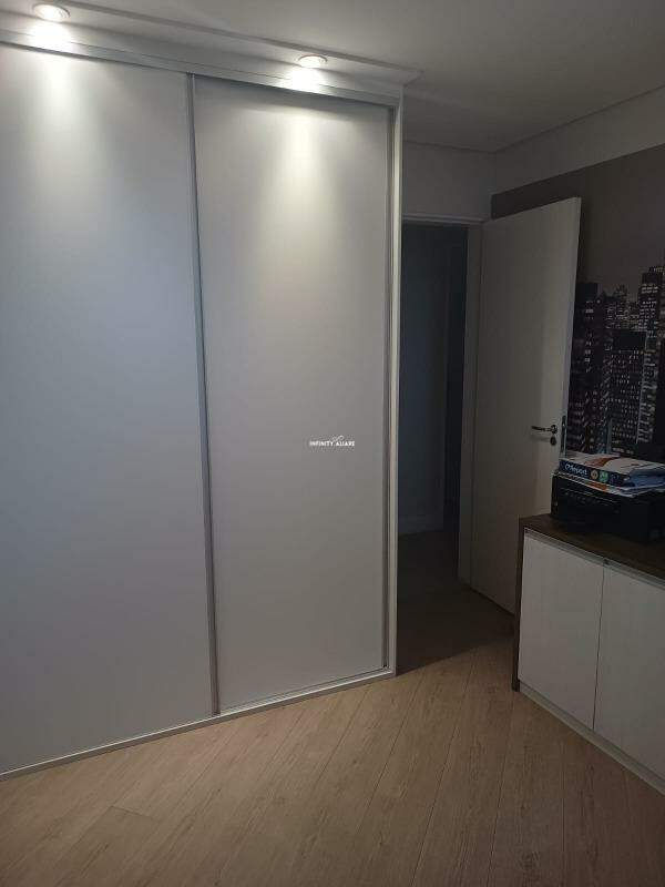 Apartamento à venda com 3 quartos, 115m² - Foto 19