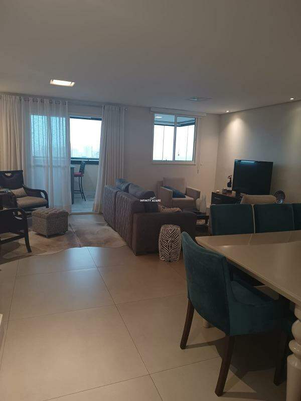 Apartamento à venda com 3 quartos, 115m² - Foto 8