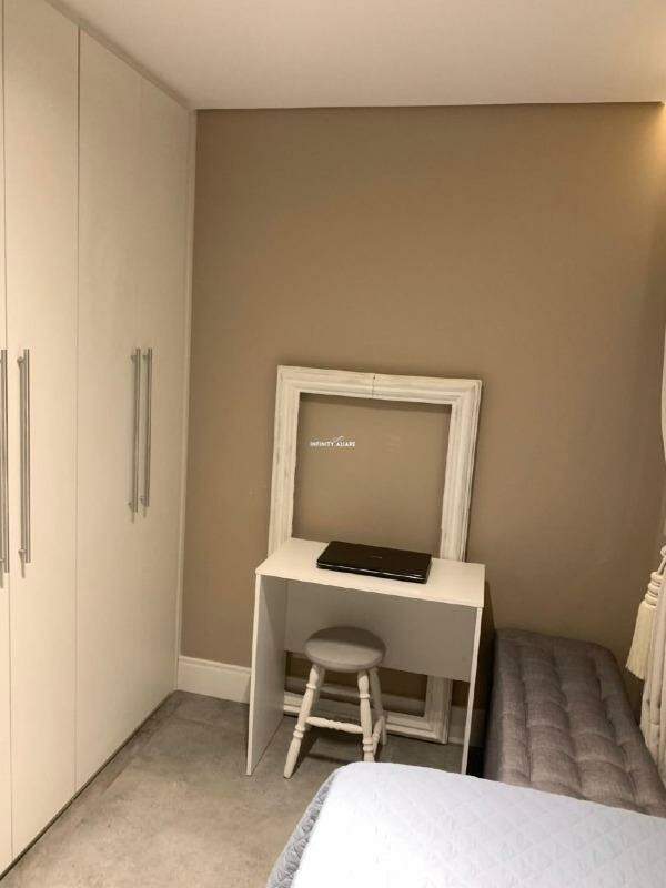 Apartamento à venda com 2 quartos, 68m² - Foto 20