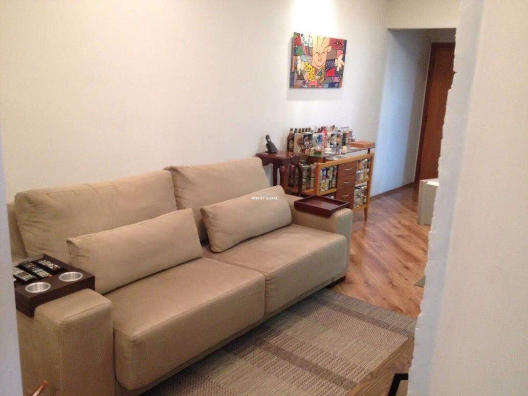 Apartamento à venda com 3 quartos, 107m² - Foto 11