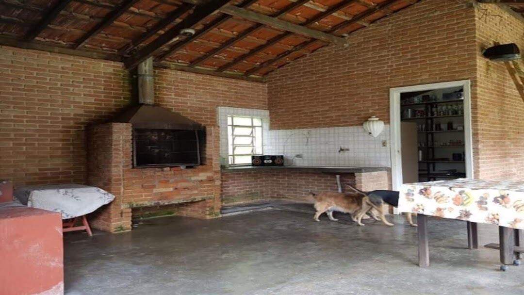 Fazenda à venda com 3 quartos, 1000m² - Foto 4