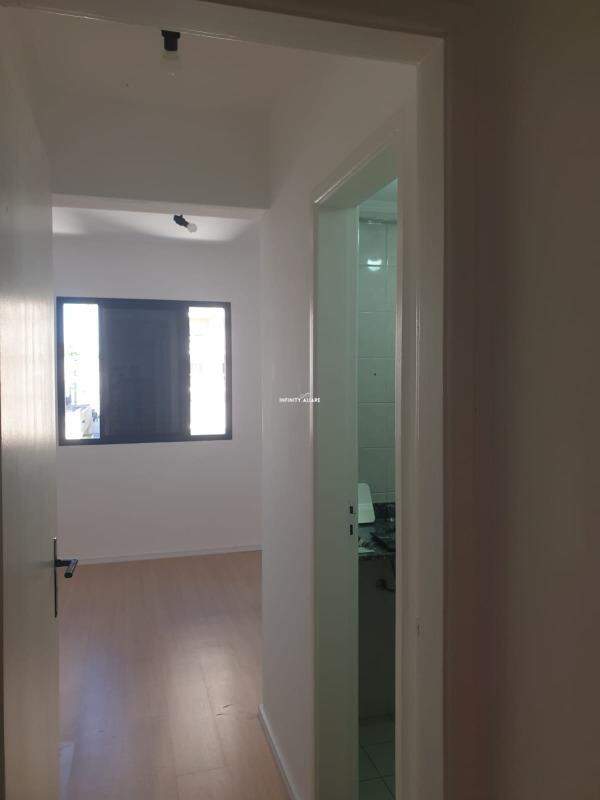 Apartamento à venda com 3 quartos, 70m² - Foto 12