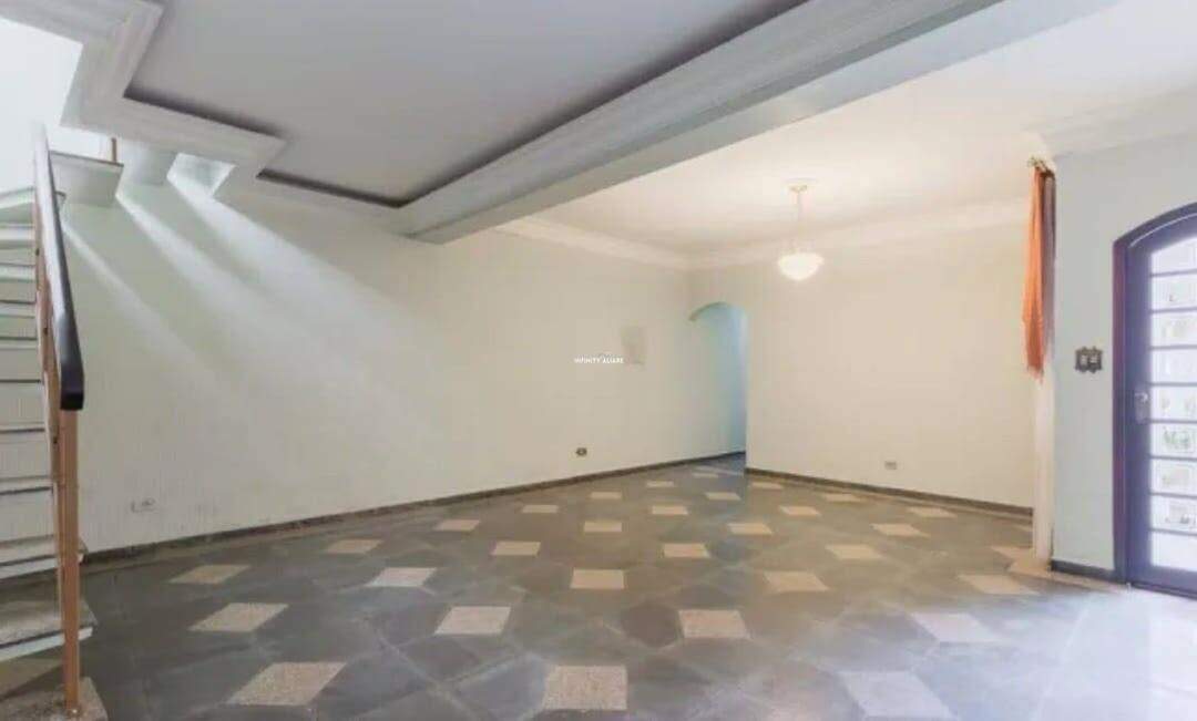 Casa para alugar com 5 quartos, 350m² - Foto 27