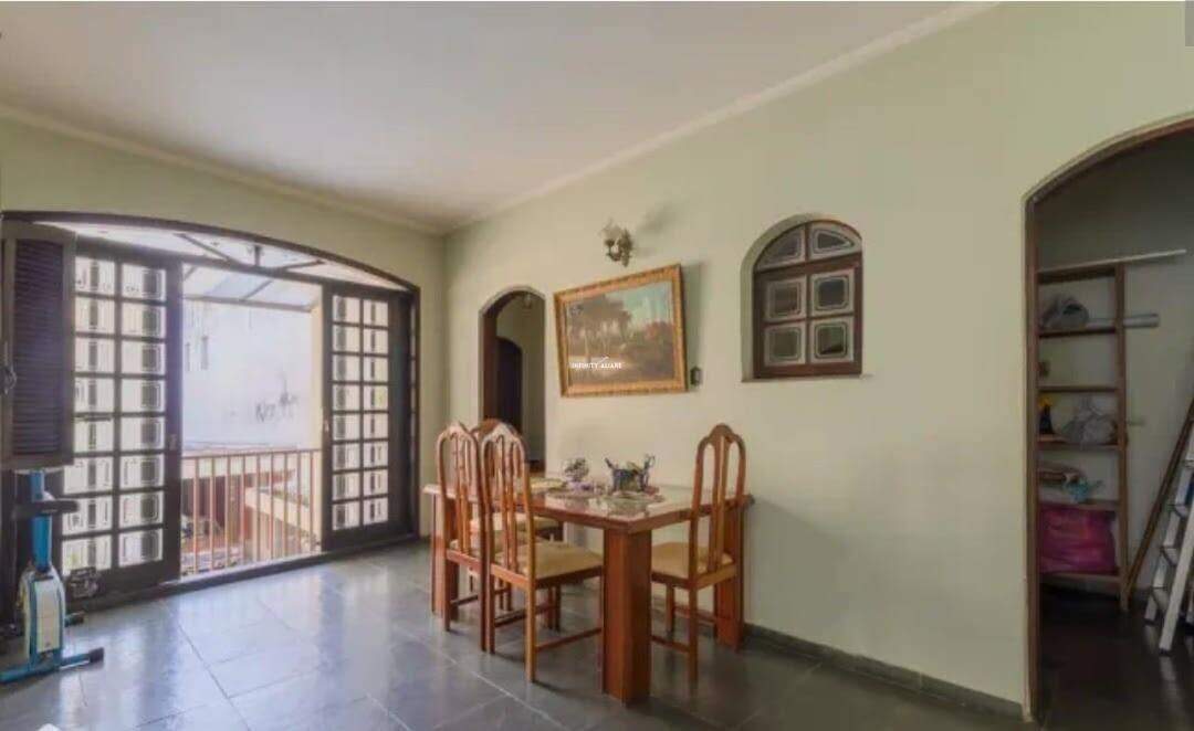 Casa para alugar com 5 quartos, 350m² - Foto 21